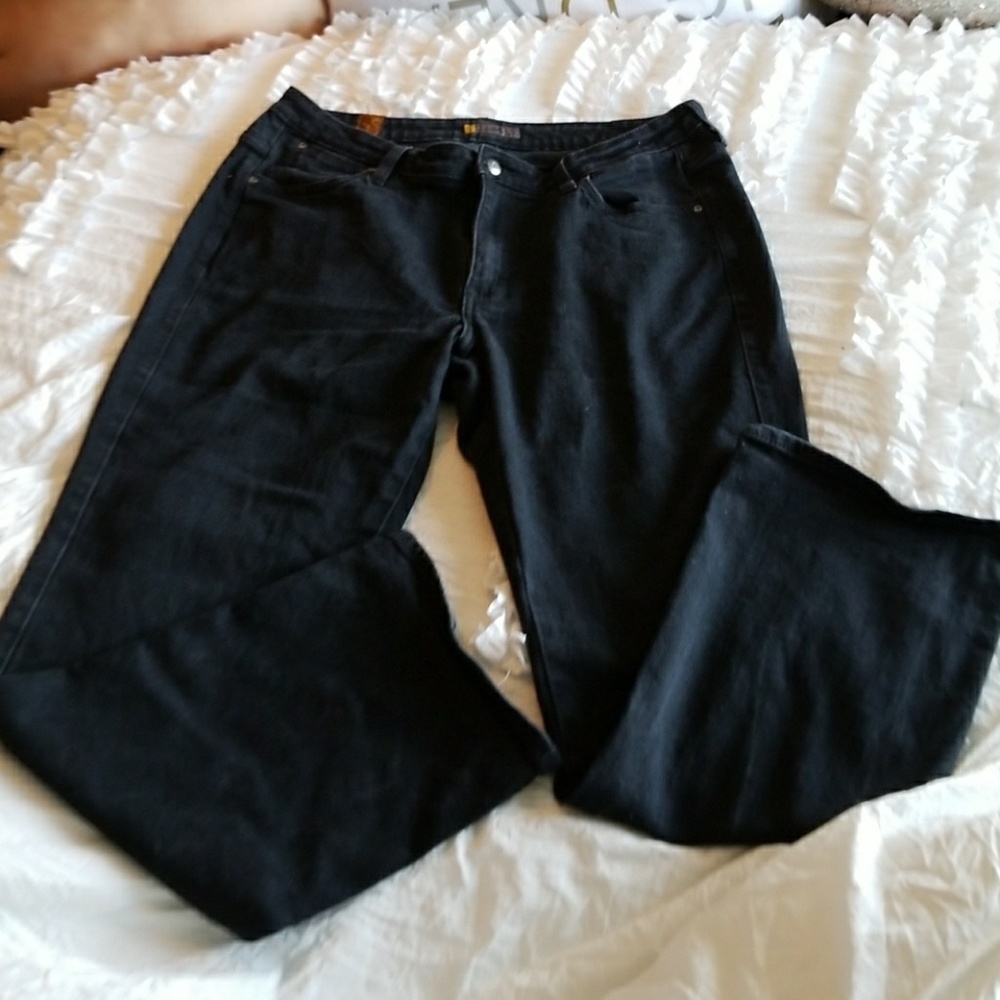 Aura wrangler jeans